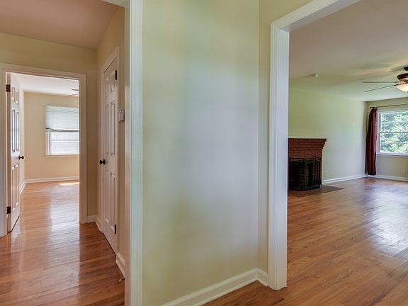4th image of 310 Gregg Ave NW