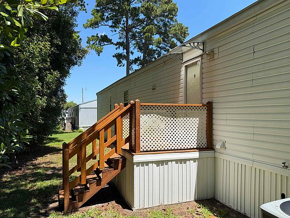 5th image of 1003 Baron Ln.