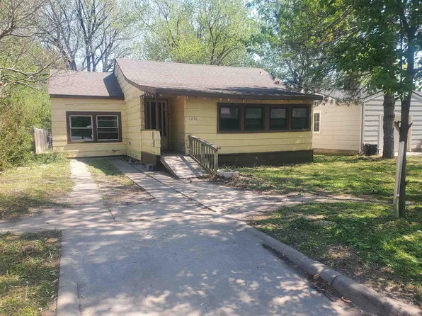 1030 N B St, Arkansas City, KS 67005