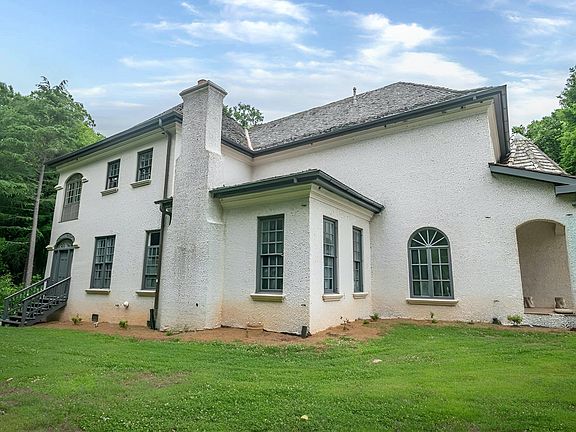 3rd image of 1011 Keprechian Ln