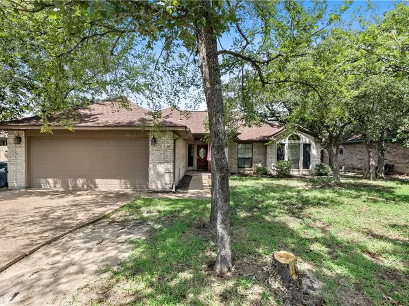 2813 Pueblo Ct N, College Station, TX 77845