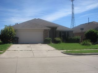 5708 Blue Ribbon Rd, Fort Worth, TX 76179