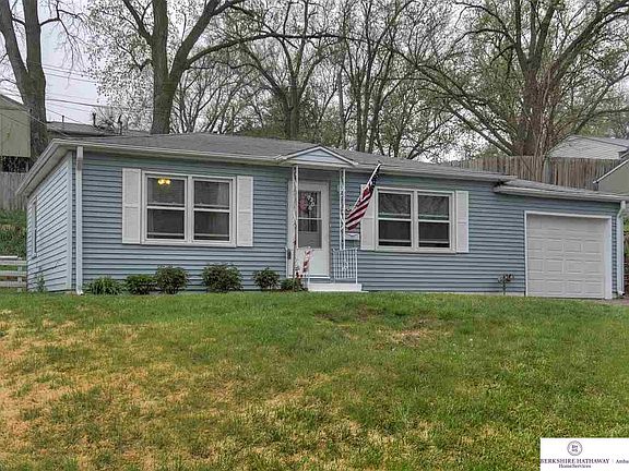 3rd image of 7306 S 69th St
