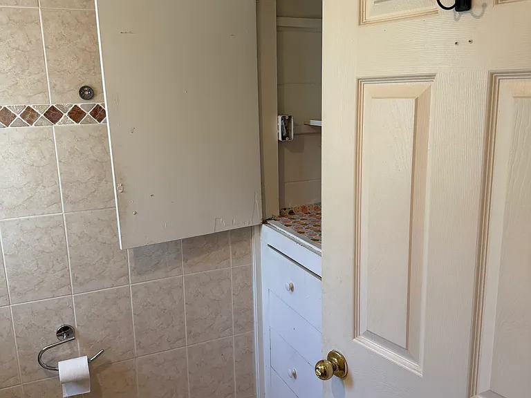 2121 Lakeview Dr #16 — Photo 8