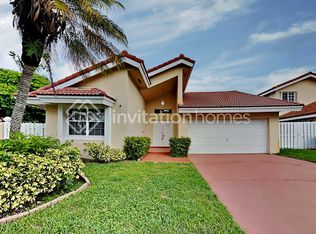 8489 NW 191st St, Hialeah, FL 33015