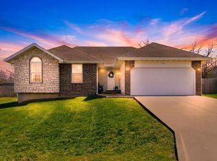 982 S Redwood Street, Nixa, MO 65714