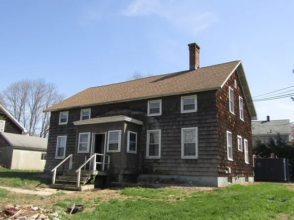 42-44 Ferry St, Easthampton, MA 01027