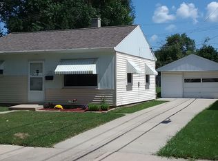 3422 S 67th St, Milwaukee, WI 53219