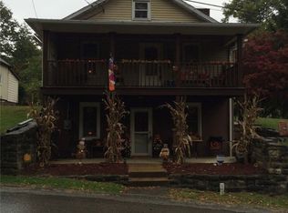 81 Willow St, Fredericktown, PA 15333