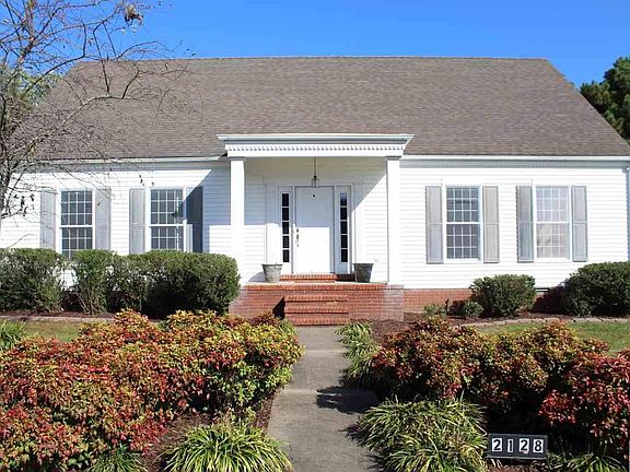 2nd image of 2128 Southwest Dr