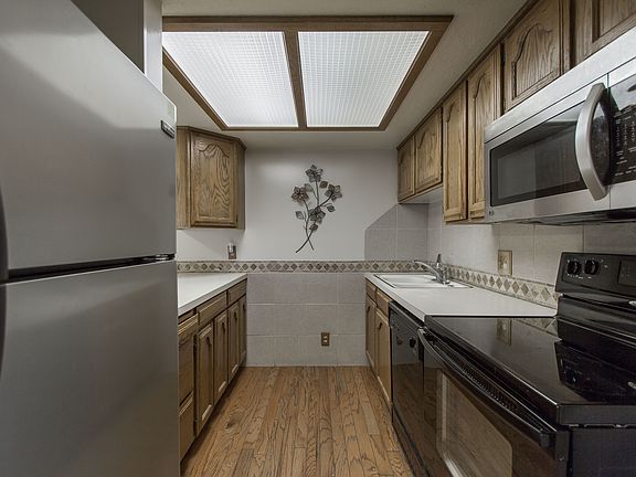 5th image of 1181 W 1960 S