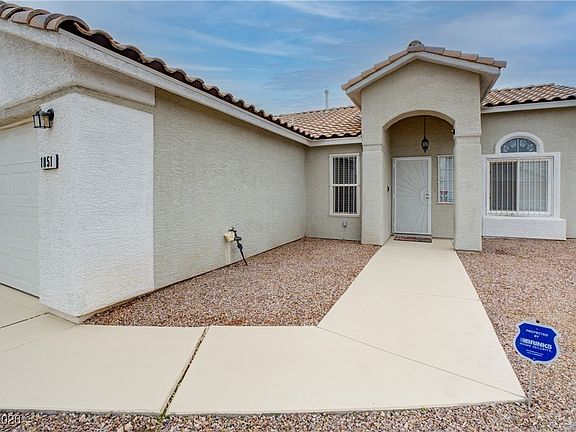 3rd image of 1851 Double Delight Ave