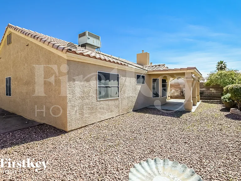 811 Mesa Pine Ct — Photo 18