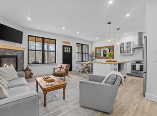 98 Hill St UNIT 5, Stowe, VT 05672