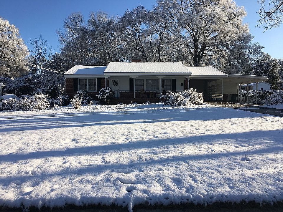 2nd image of 415 Pleasants Ave