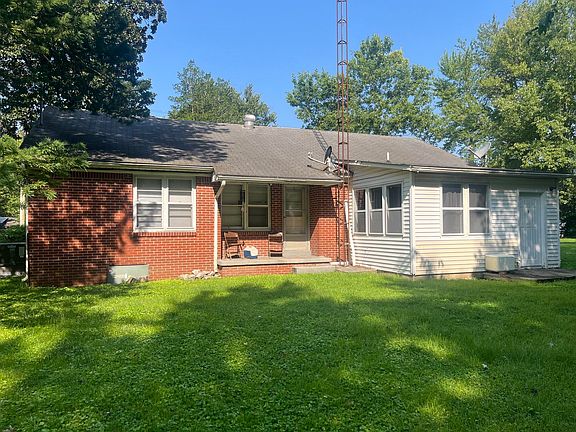 2nd image of 820 N 12th St