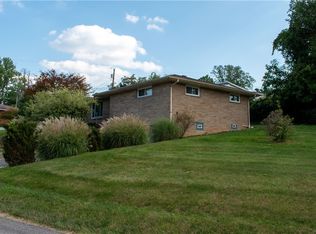 123 Greenridge Dr, Monongahela, PA 15063