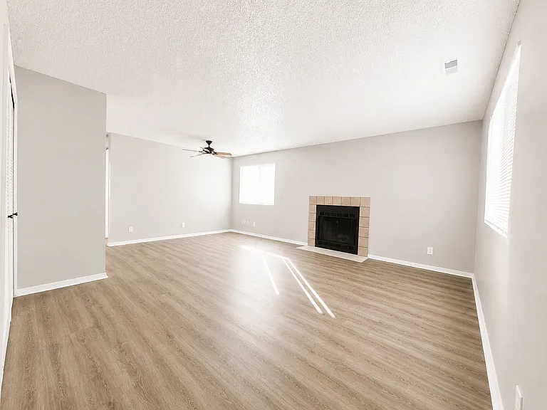 1835 Zebulon Dr #B — Photo 5