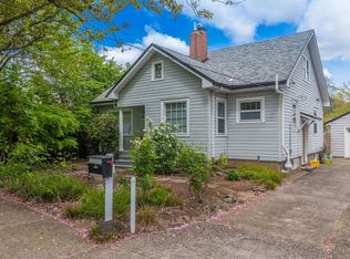 7117 SE Brooklyn St #B, Portland, OR 97206