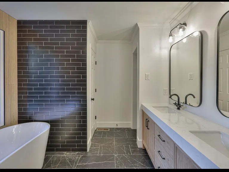 1211 Arrowhead Dr — Photo 36