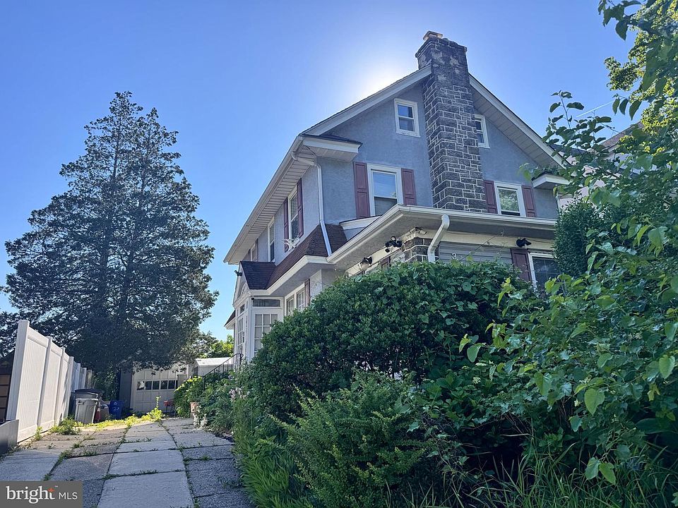 1st image of 327 Wayne Ave