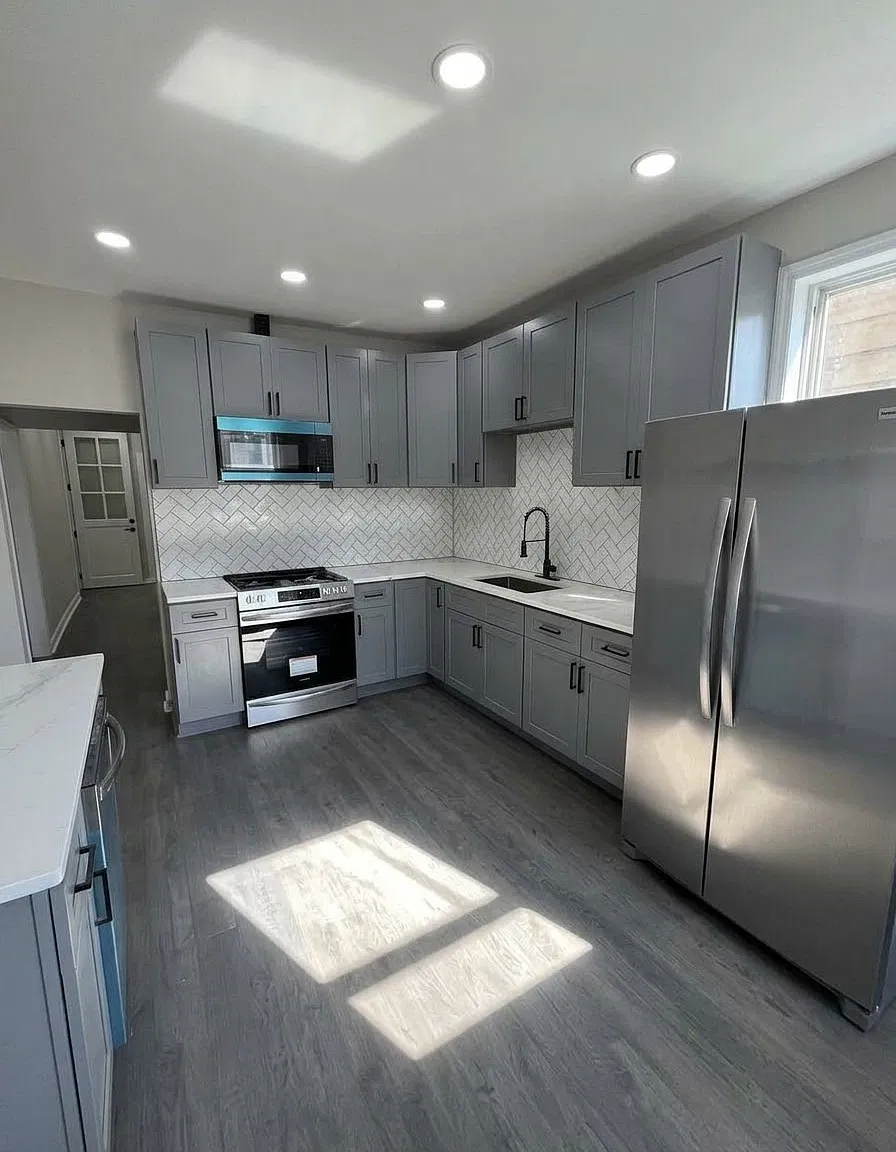 3 bed, $2,550 — Photo 1