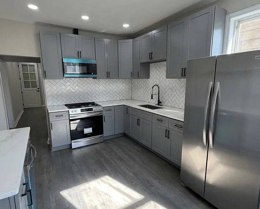 232 Franklin St #1