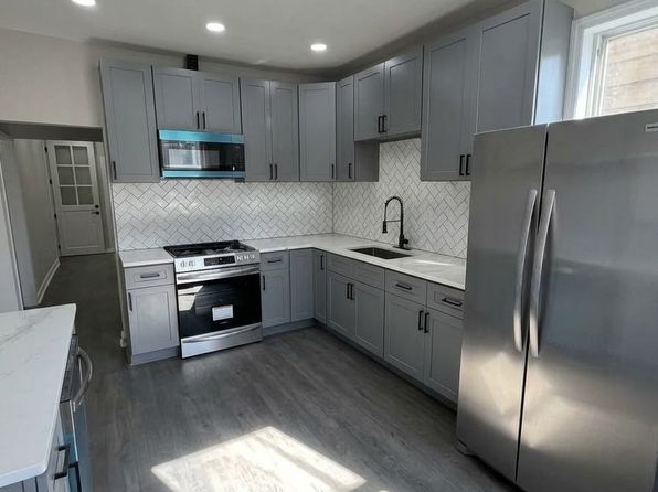 232 Franklin St #1