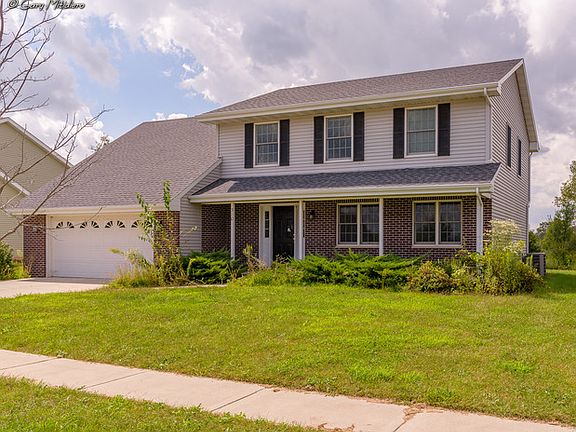 2nd image of 310 Enrietta Dr