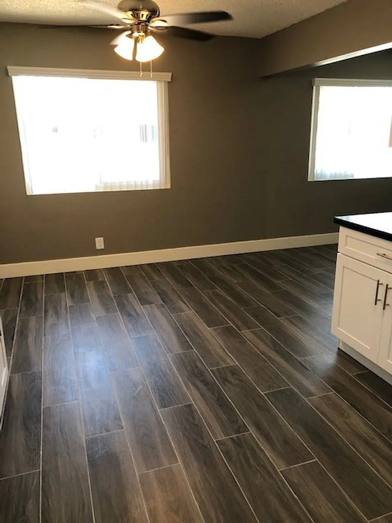 Newly Renovated 2 Bedroom — Photo 4