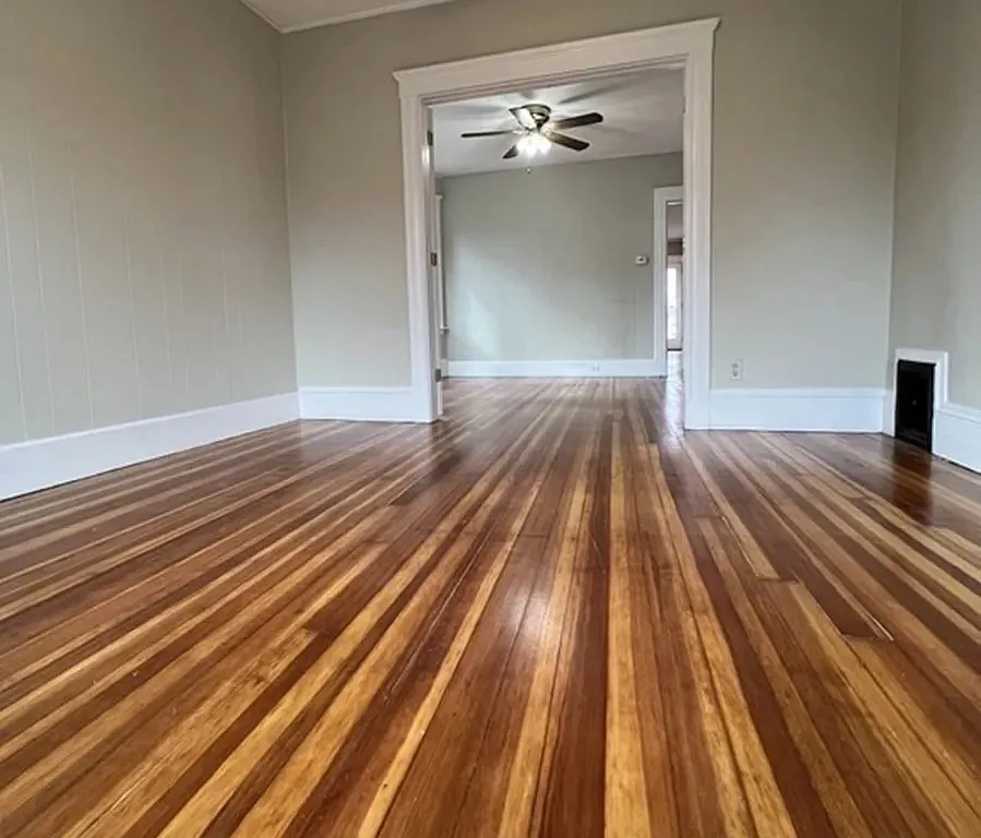 3 bed, 9999 sqft, $3,200 — Photo 4