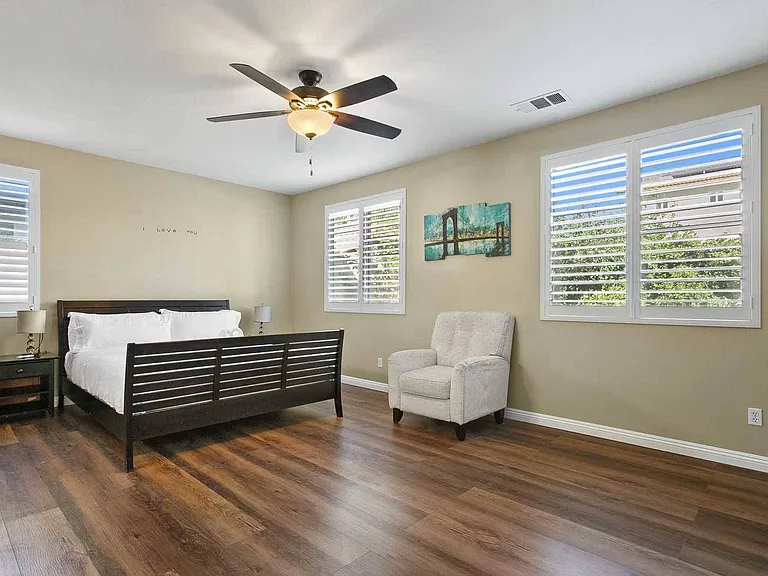 7232 Cari Ct — Photo 23