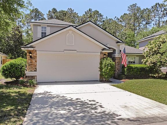 2nd image of 86103 Montauk Dr