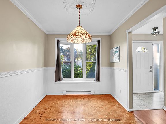 3rd image of 924 Dynes Rd
