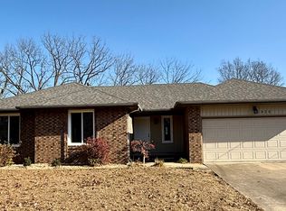 5926 S Kimbrough Ave, Springfield, MO 65810