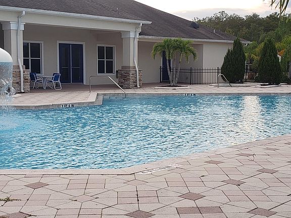 5th image of 2537 Old Kent Cir