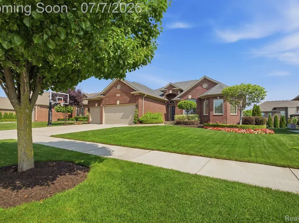 18389 Silent Dr, Macomb, MI 48042