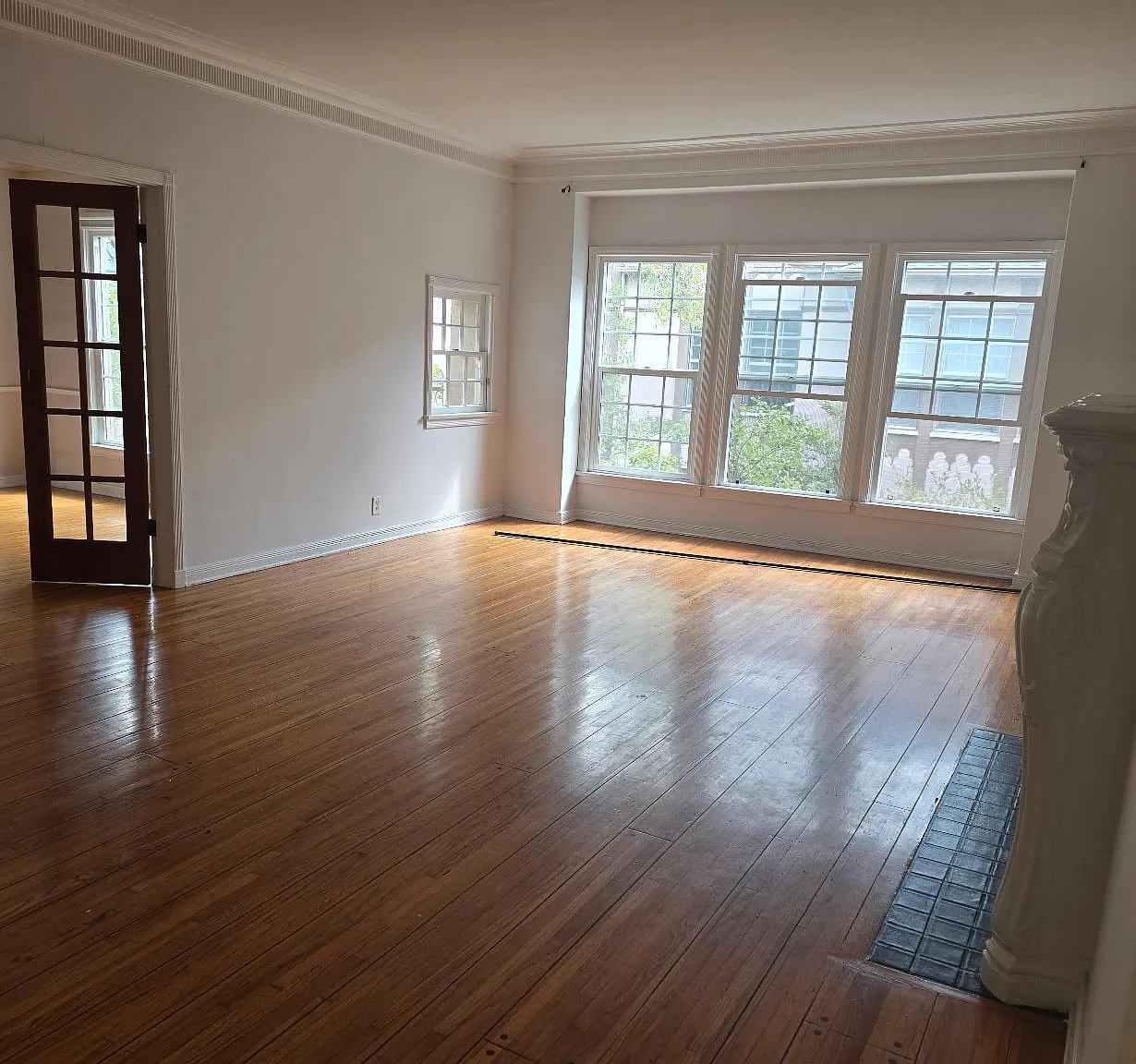 2 bed, 1200 sqft, $3,200 — Photo 3