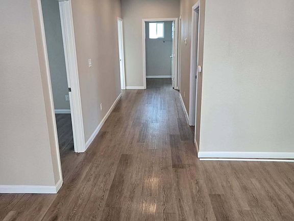 3rd image of 1855 D St APT 5