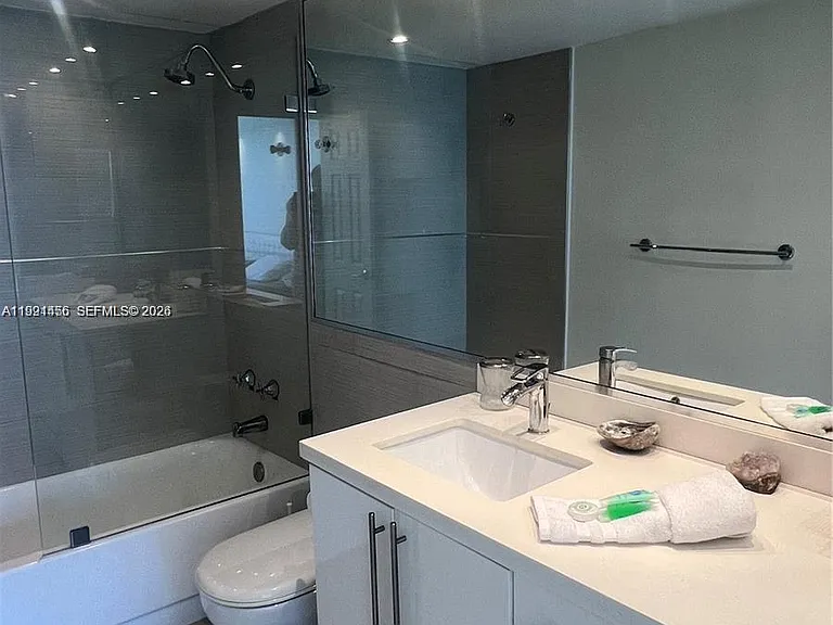 5313 Collins Ave #704 — Photo 14
