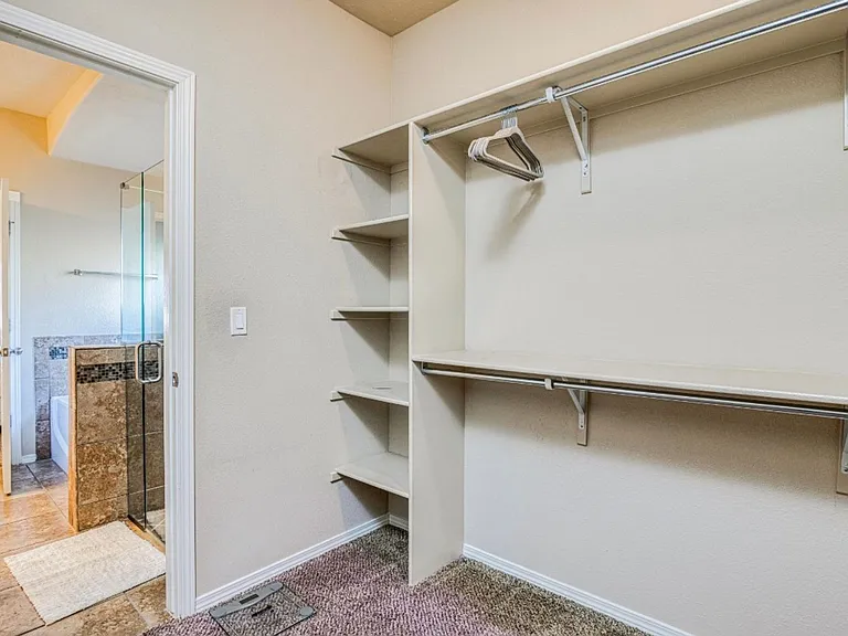 7413 Red Cedar Dr — Photo 16