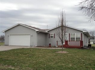 209 Adams St, Atlanta, IL 61723