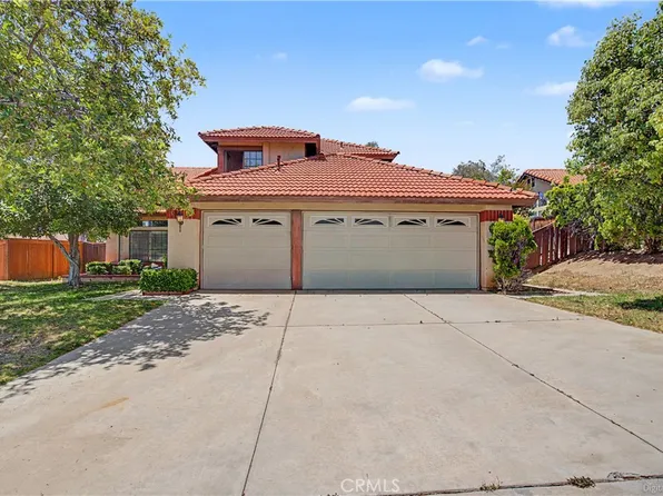 24708 Thornberry Cir, Moreno Valley, CA 92557