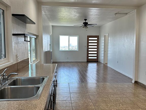 5th image of 1078 N Rowan Ave #A