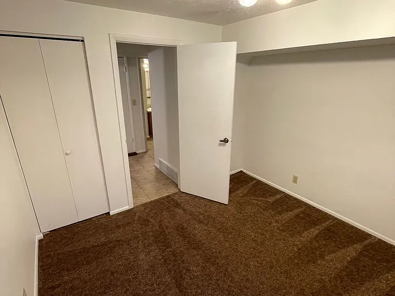 1893 E Jeremy Ct — Photo 22