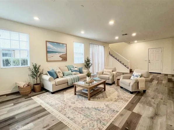 6077 Rosewood Way, Eastvale, CA 92880