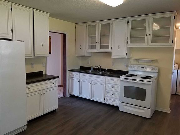 5th image of 1813 N Iroquois Dr