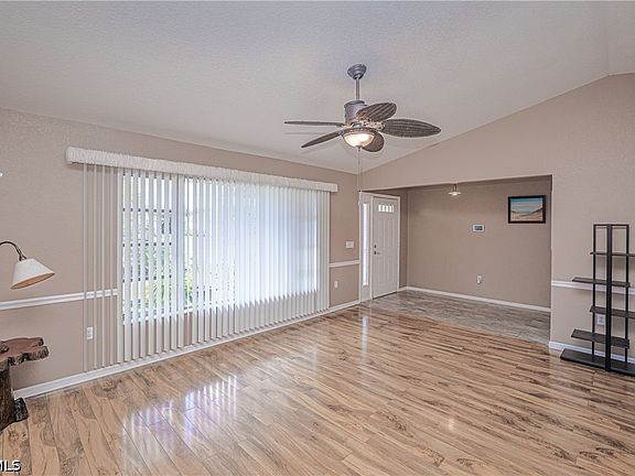 5th image of 26140 Dunedin Ct