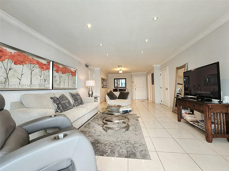 2030 S Ocean Dr #2204 — Photo 6