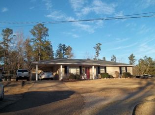1055 Fortenberry Cir, McComb, MS 39648